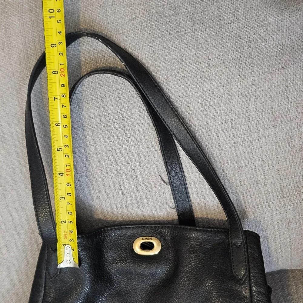 GORGEOUS Margot New York Women's Black Leather Shoulder Bag